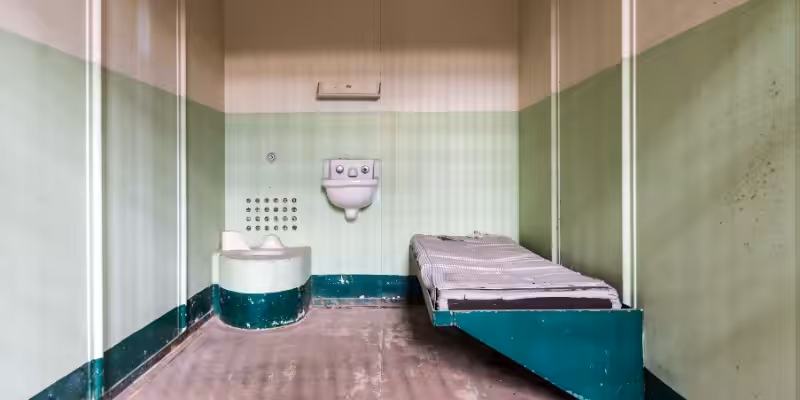 kapalidan acik cezaevine gecis